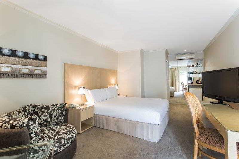 The Carrington Hotel シェパートン エクステリア 写真
